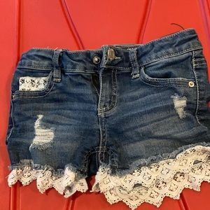 Stitch Fix Hippie girl shorts size 6